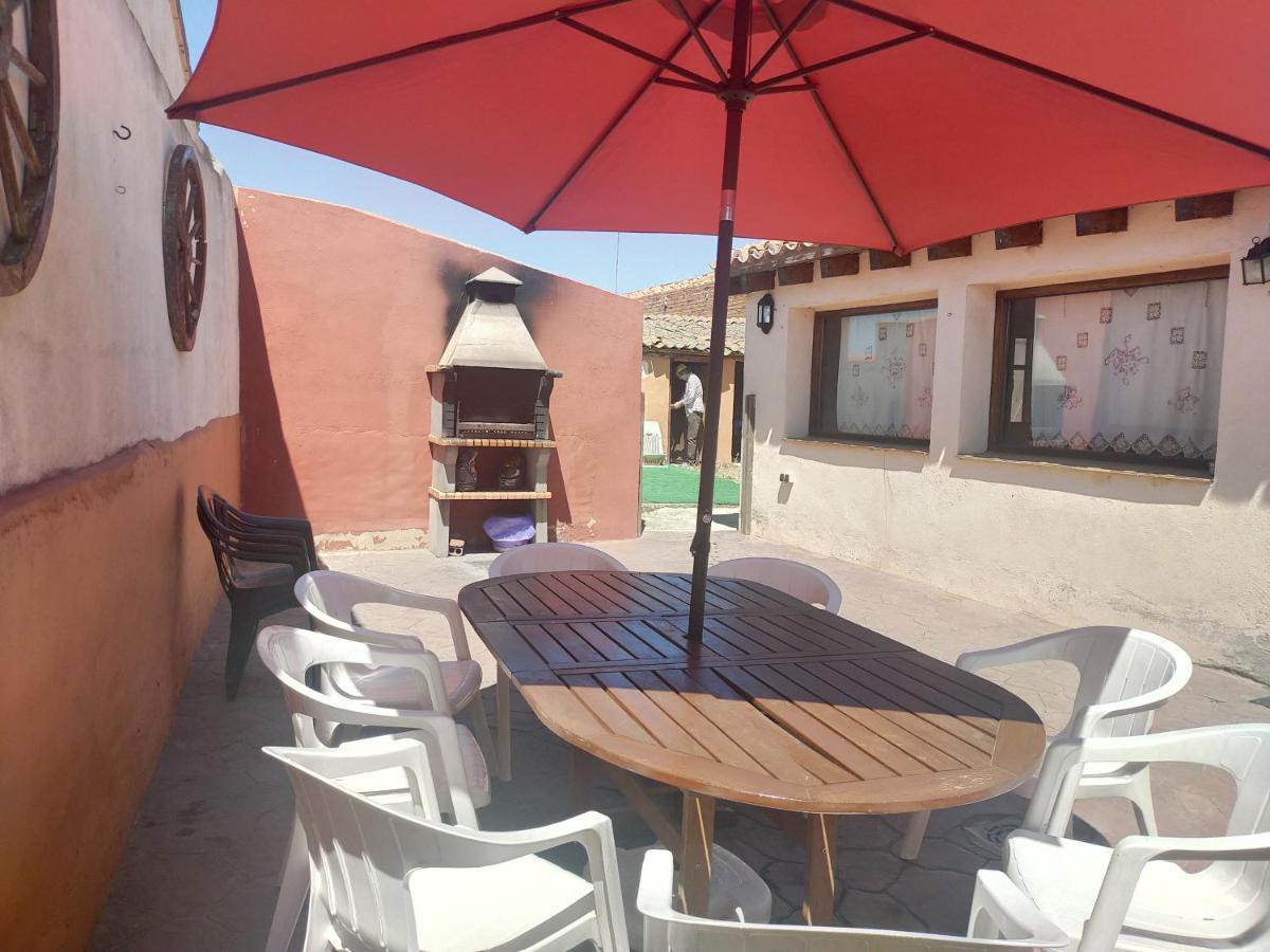 Gasthaus La Casa Del Abuelo Simon Fuente el Sauz Exterior foto