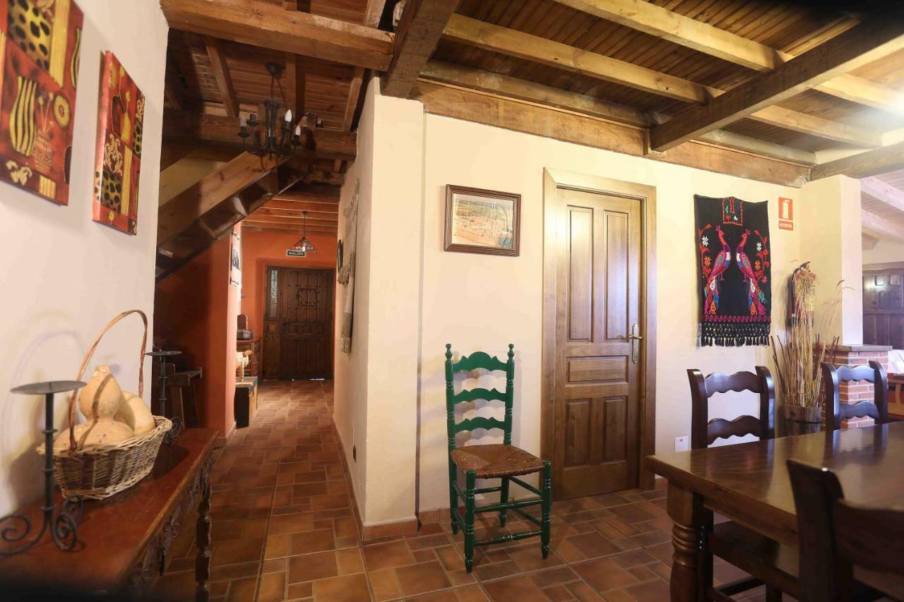Gasthaus La Casa Del Abuelo Simon Fuente el Sauz Exterior foto
