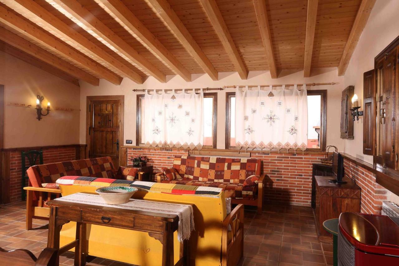 Gasthaus La Casa Del Abuelo Simon Fuente el Sauz Exterior foto