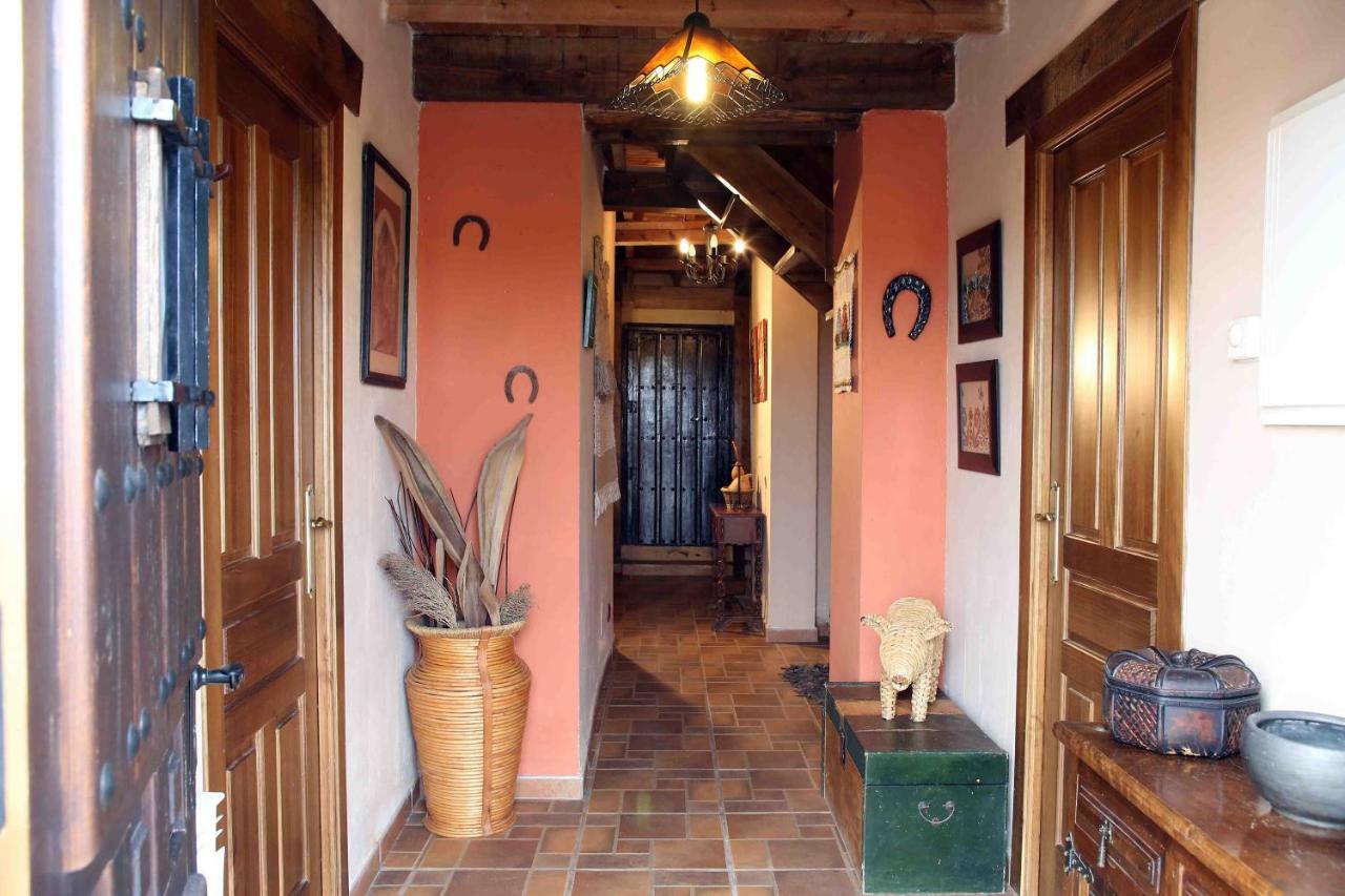 Gasthaus La Casa Del Abuelo Simon Fuente el Sauz Exterior foto